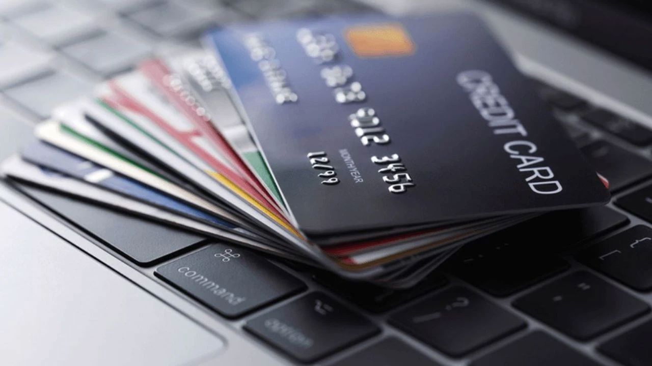 Kredi kartı limitlerinde yeni dönem: Limitler düşürülüyor