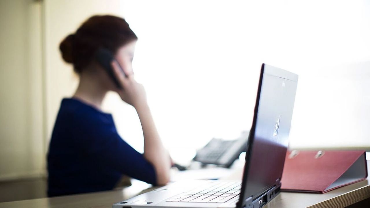 Kadın memurlara haftada 4 gün çalışma geliyor: Doğum ve süt izni de genişletilebilir